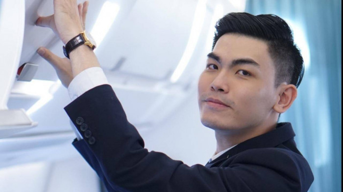 Tiep vien hang khong ke ky niem don Tet... tren may-Hinh-2