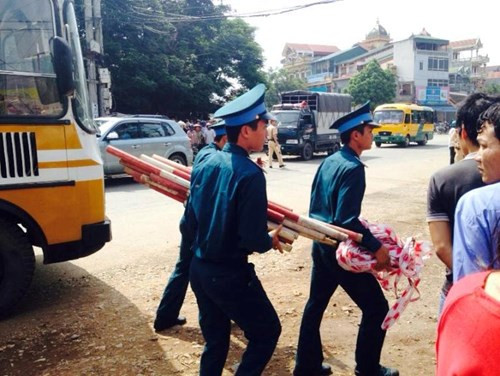 Trao đổi với PV một tờ báo, Trung tướng Phí Quốc Tuấn - Tư lệnh Quân khu Thủ đô, cho biết, vụ việc xảy ra là tai nạn huấn luyện.