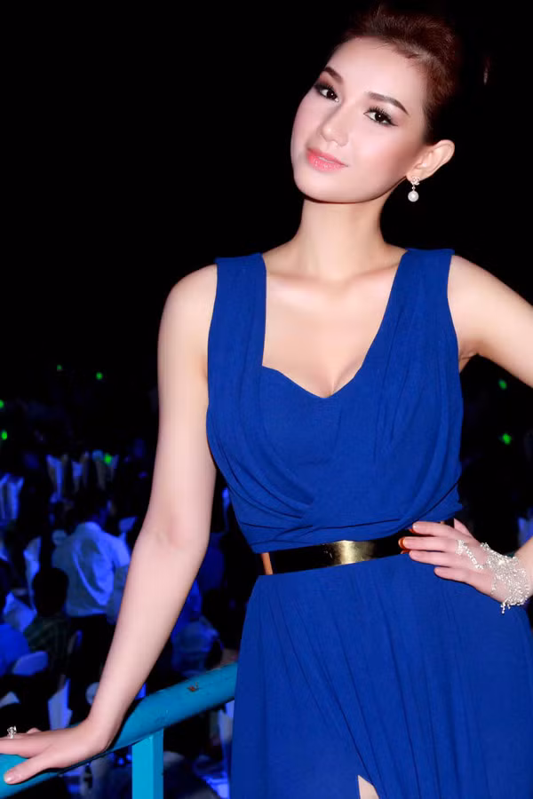 Thời gian im ắng sau khi lấy chồng và sinh con chính là thời gian MC trẻ này dành thời gian giúp đỡ chồng và lựa chọn một công việc phù hợp cho mình.