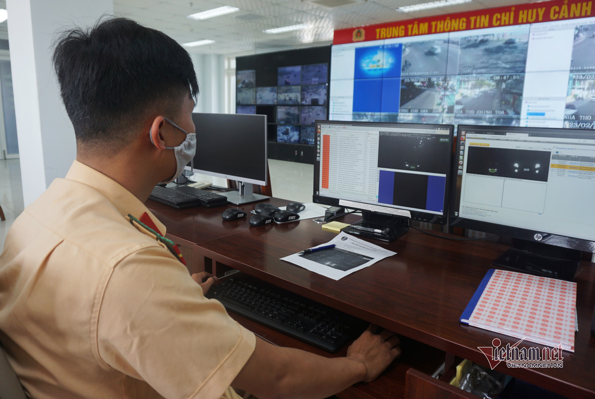 Video: Camera giao thong giup CSGT khong phai dung duong-Hinh-3