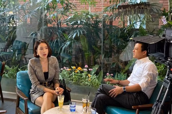 Hong Diem lay loi o hau truong phim Huong duong nguoc nang-Hinh-2