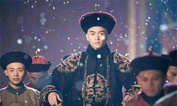 Vi Hoang tu may man nhat nha Thanh: Duoc 3 doi vua trong dung-Hinh-4