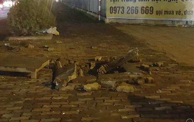 Hiện trường vụ nổ được khám nghiệm lúc 19h ngày 9/12.