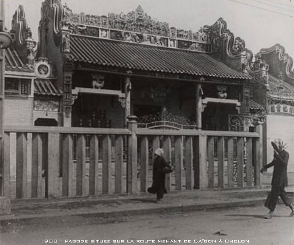 Mặt trước hội quán Quảng Triệu, năm 1938.