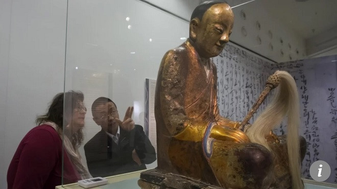 Dan TQ doi xac uop nha su trong tuong Phat 1.000 tuoi, Ha Lan noi gi?