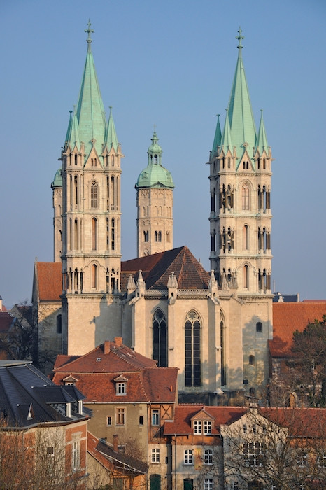 6. Nhà thờ Naumburg (Đức). Nhà thờ Naumburg là minh chứng nổi bật cho nghệ thuật và kiến trúc đặc trưng thời trung cổ. Một số phần của nhà thờ đã được xây dựng từ thế kỉ thứ 13.
