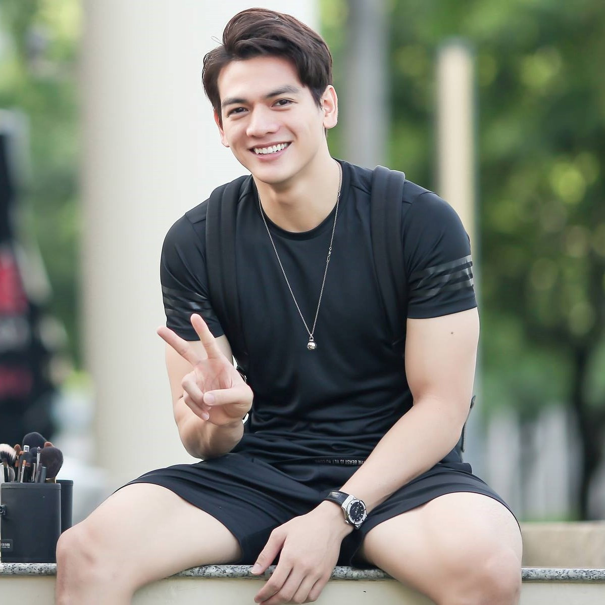 Le Xuan Tien kiem 15 ty sau 2 ngay khien hoi chi em me man