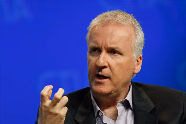 James Cameron là người đầu tiên một mình lặn xuống vực sâu nhất của Mariana với tên gọi Vực Challenger được đặt tên theo con tàu Challenger Deep mà ông đã dùng để lặn xuống đó.