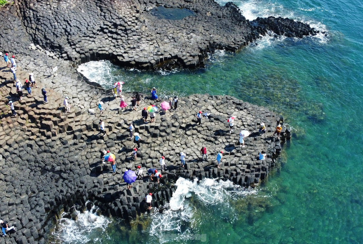 Ghenh Da Dia, tuyet tac dieu ky hang tram trieu nam tuoi o Phu Yen-Hinh-12