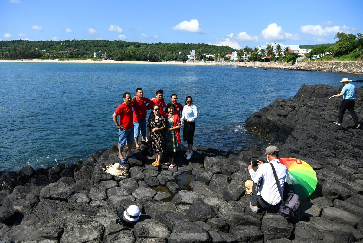 Ghenh Da Dia, tuyet tac dieu ky hang tram trieu nam tuoi o Phu Yen-Hinh-10
