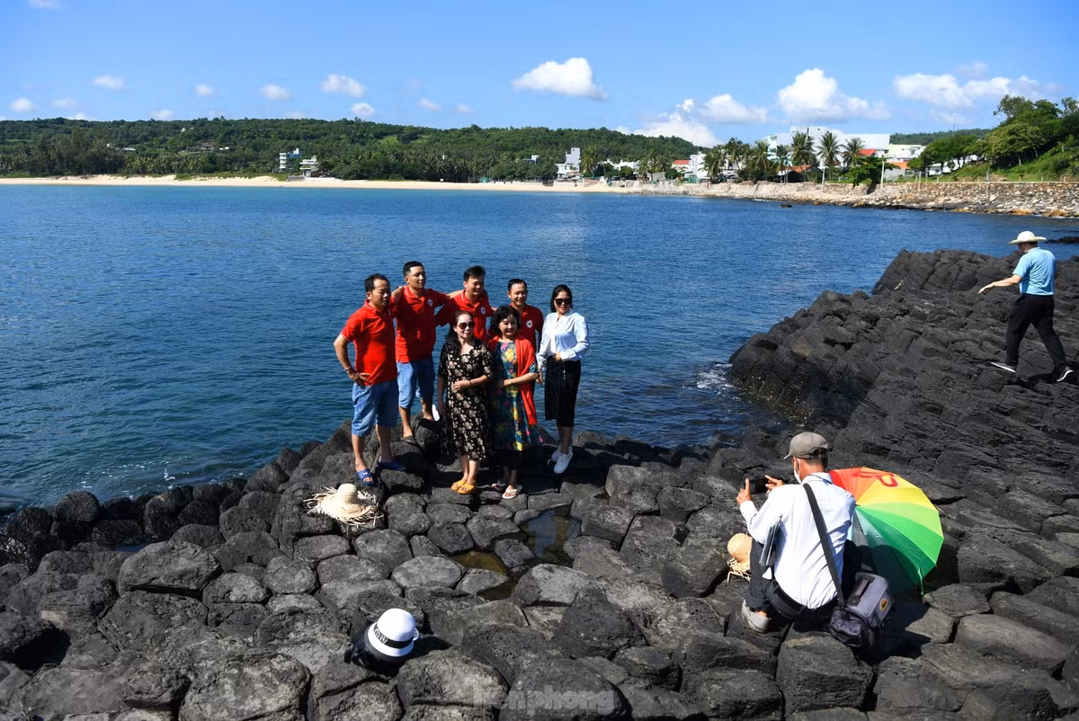 Ghenh Da Dia, tuyet tac dieu ky hang tram trieu nam tuoi o Phu Yen-Hinh-10