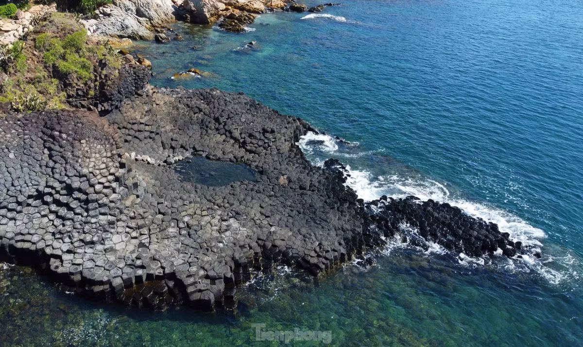 Ghenh Da Dia, tuyet tac dieu ky hang tram trieu nam tuoi o Phu Yen-Hinh-4