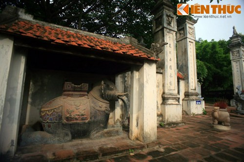 Ngày nay, đền Cuông vừa là một thắng cảnh, vừa là địa điểm tâm linh tín ngưỡng linh thiêng. Lễ hội Đền Cuông vào ngày 15/2 hàng năm cũng là một trong những lễ hội nổi tiếng ở nước ta, thu hút người dân khắp nơi về tham gia.