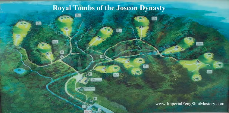 Đây là một quần thể gồm 119 lăng mộ lớn nhỏ, trong đó có 42 lăng mộ vua và hoàng hậu nằm rải rác tại 18 địa điểm khác nhau, chủ yếu nằm ở kinh đô Hán Thành, ngày nay là thủ đô Seoul.