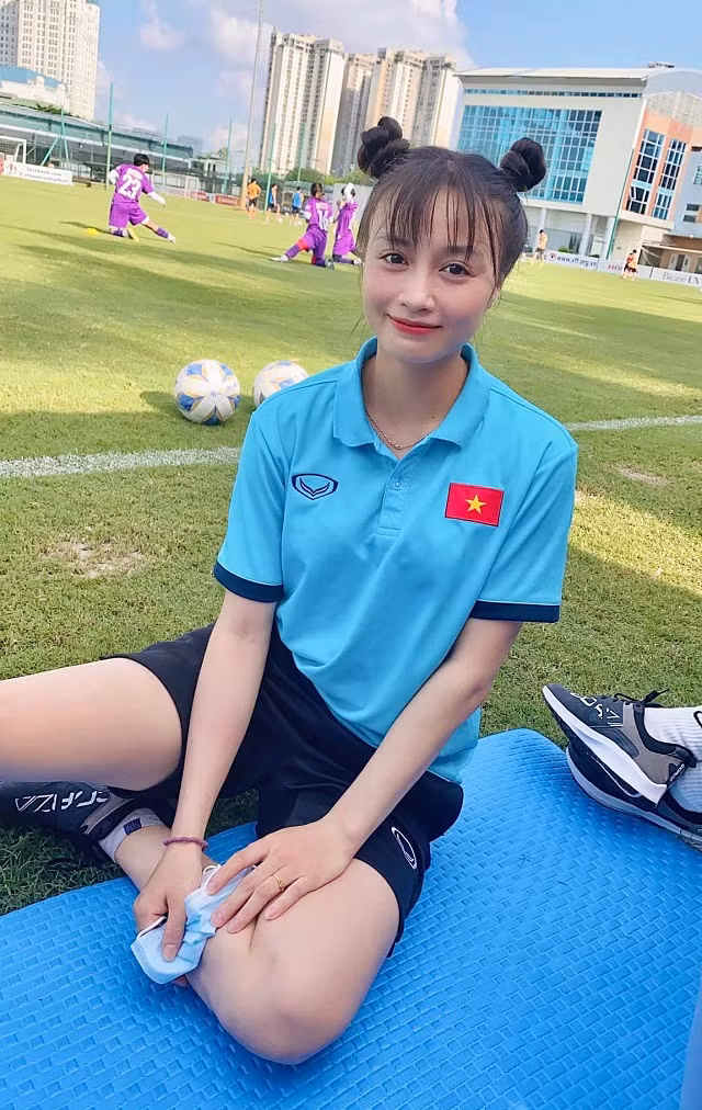 Hoa khoi san co Hoang Thi Loan len huong nhan sac don tim fan-Hinh-6