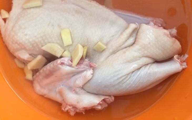 Cach chon thit vit ngon va so che vit sach khong hoi, thom ngon-Hinh-2