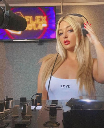 Rich kid Anh bi miet thi ngoai hinh-Hinh-3