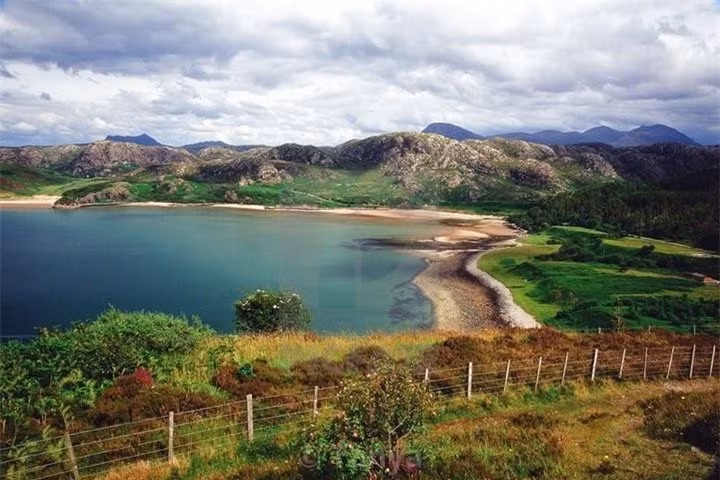 "Lạnh sống lưng" với 6 hòn đảo đáng sợ nhất thế giới ảnh 10