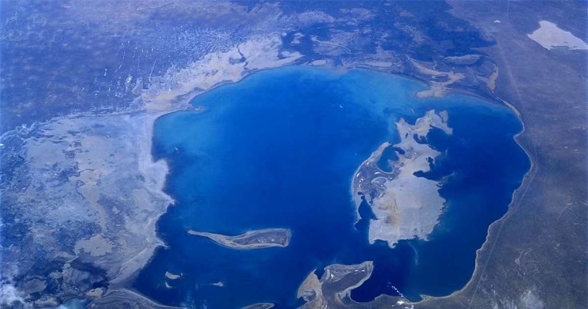 "Lạnh sống lưng" với 6 hòn đảo đáng sợ nhất thế giới ảnh 1