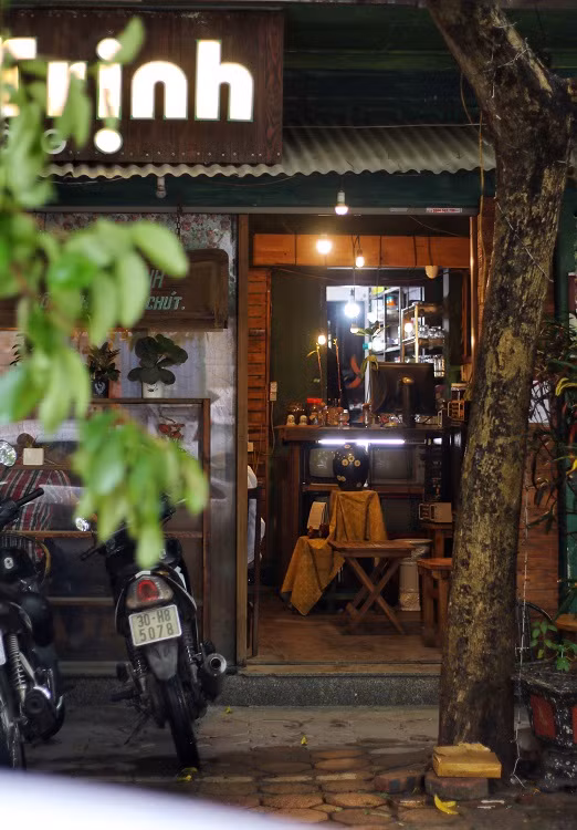 Hang quan o Ha Noi mo cua tro lai, quan ca phe dong nghit-Hinh-6