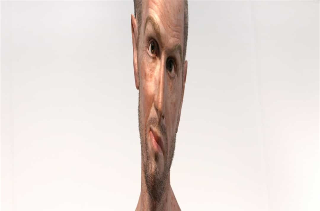 Đây không phải là một bức ảnh, nó thực sự là một tác phẩm điêu khắc! Được gọi là 'Self-Stretch (Biến thể 3)' và nó được xây dựng bởi Evan Penny.