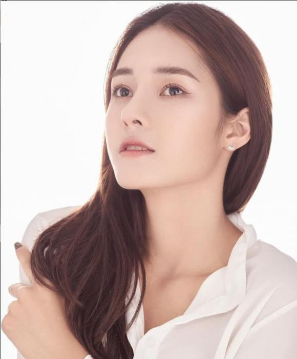 Huynh Phuong dinh tin don hen ho voi hot girl xinh dep-Hinh-10