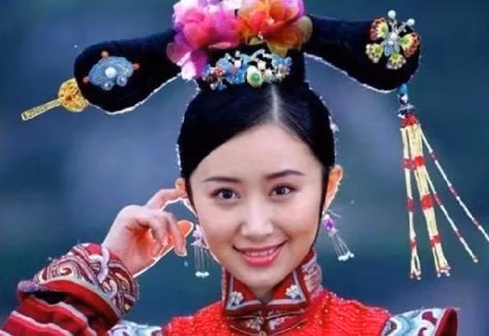 Chi vi 1 cu dap chan, pho ma nao bi Khang Hi xu tu?-Hinh-2