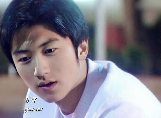 Cuoc doi noi loan cua Ta Dinh Phong-Hinh-2