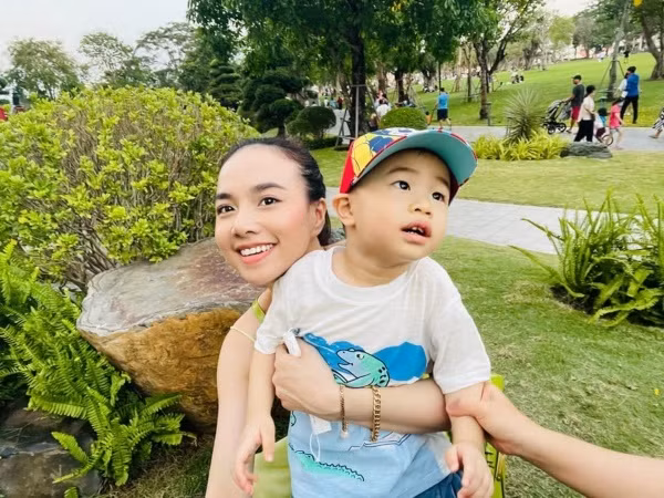 Hai quy tu lanh loi, ngo nghinh cua gia dinh Victor Vu, Dinh Ngoc Diep-Hinh-23