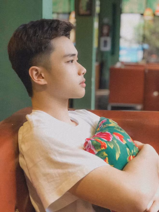 Cô gái có chuyện tình lạ, yêu nhau 2 tháng chưa gặp một lần - Hình 3 Co gai co chuyen tinh la, yeu nhau 2 thang chua gap mot lan-Hinh-3