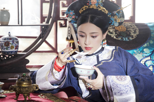 Sung phi song qua 4 doi Hoang de la ai?-Hinh-2