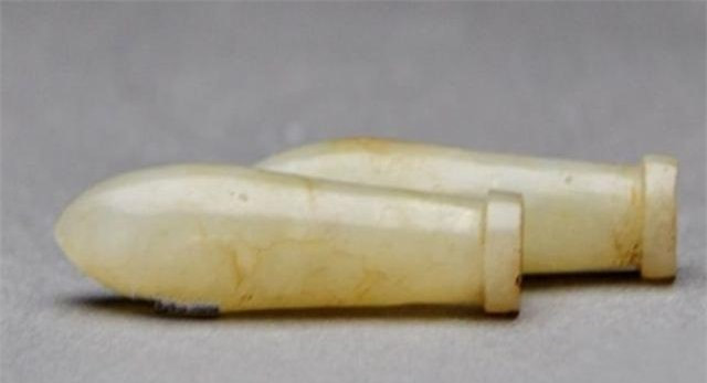 Trom do trong mo co, lao nong chung kien canh tuong ky quai trong dem-Hinh-2