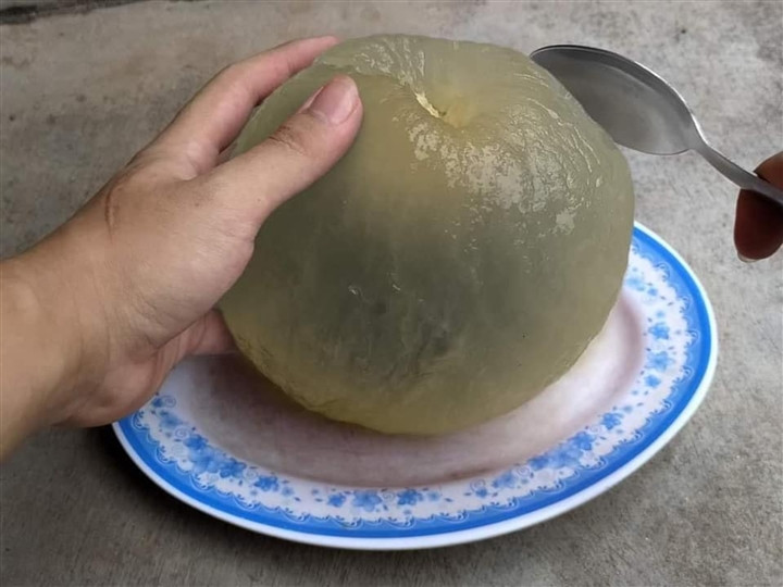 Quả nhãn siêu to khổng lồ.