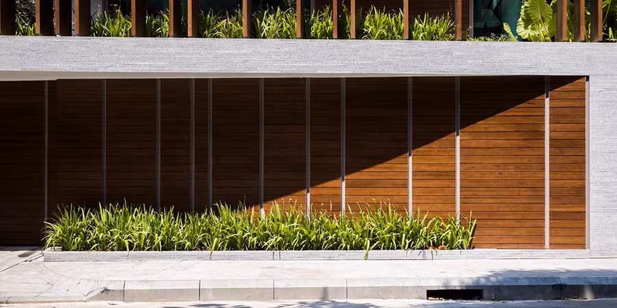 Biet thu hien dai du thua khong gian xanh o 