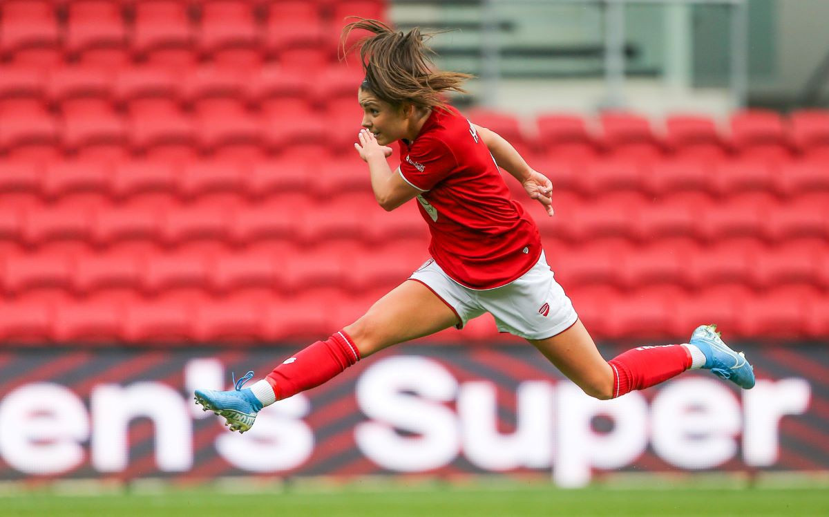 Humphrey chắc chắn là sự bổ sung chất lượng cho hàng công đội nữ Liverpool. Humphrey được nhận xét có kỹ năng chơi bóng tốt, tốc độ nhanh, khống chế bóng ổn và có thể đánh bại thủ môn nhờ những cú sút xa.