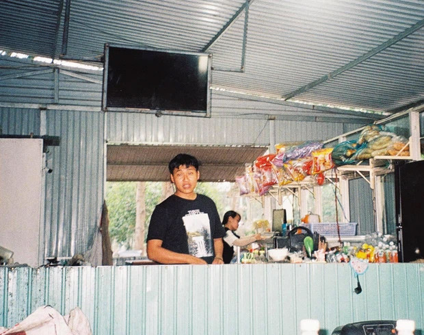 Mui truong Long dich than vao bep nau an cho Hau Hoang-Hinh-2