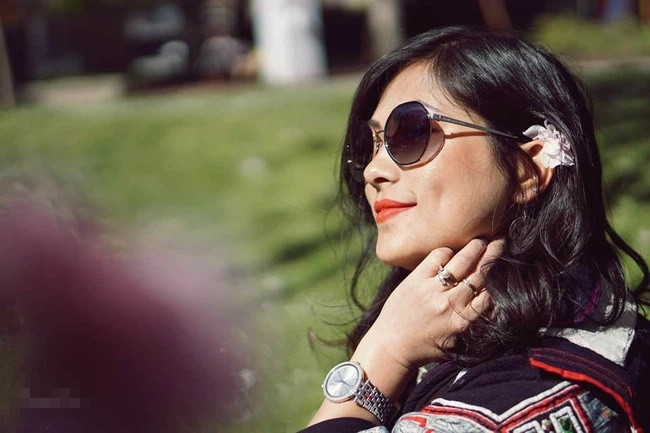 Mac lai chiec vay 16 nam truoc, 