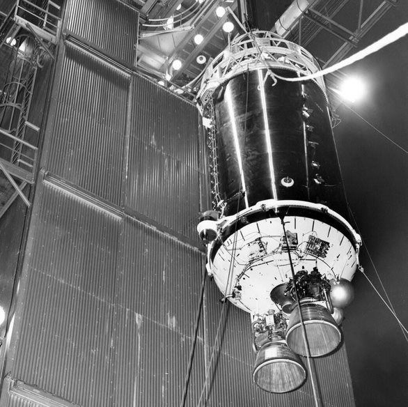 Mat Trang thu 2 se co chuyen bay cuoi cung quanh quy dao Trai Dat-Hinh-2