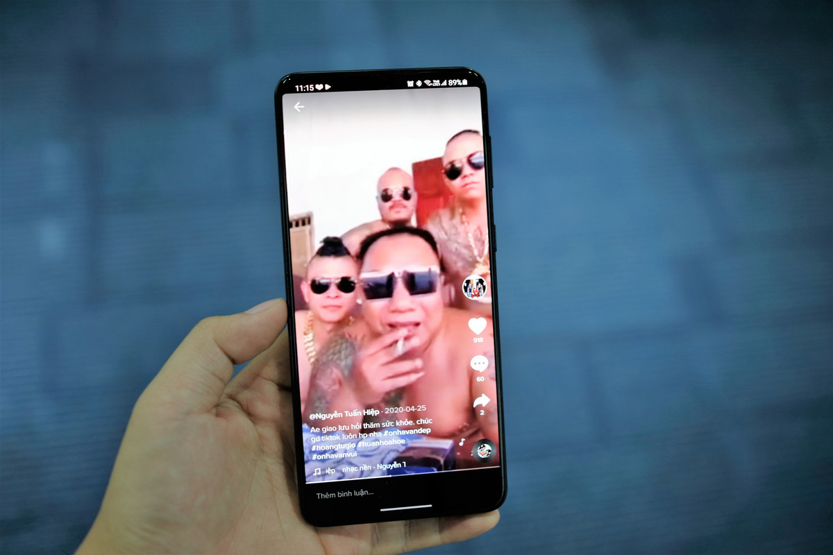 Huan Hoa Hong va nhieu giang ho mang do bo sang TikTok