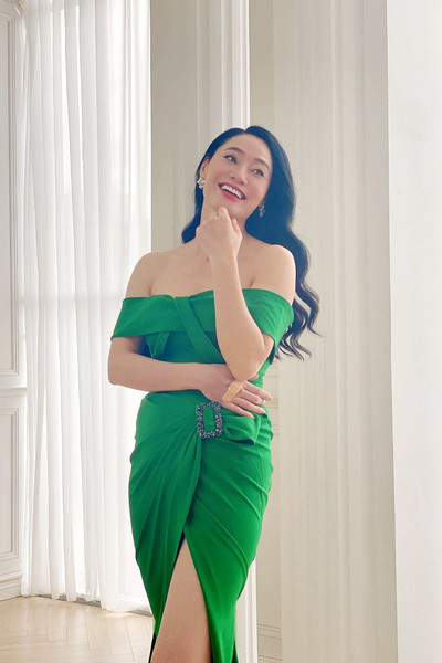 Quach Thu Phuong tre va sexy hon han ba Xuan 