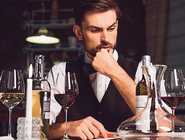 Chỉ ăn rồi ngồi thử rượu cũng bỏ túi cả đống tiền - Hình 2 Chi an roi ngoi thu ruou cung bo tui ca dong tien-Hinh-2