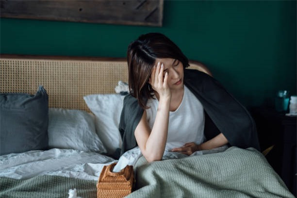 Mẹ chồng mắng con dâu vì tiêu hoang, xem sổ ghi chép bà sượng mặt - Hình 2 Me chong mang con dau vi tieu hoang, xem so ghi chep ba suong mat-Hinh-2