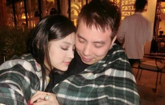 "Gái hai con" Huyền Baby được trai Tây khen gợi cảm và xin số ảnh 10