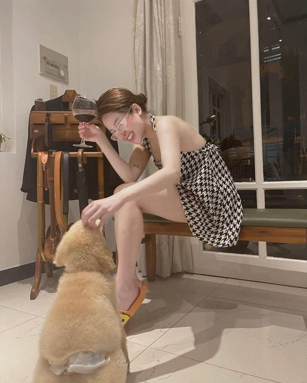 Tap the duc o nha nhung Tram Anh lai dat may quay goc nhay cam-Hinh-5