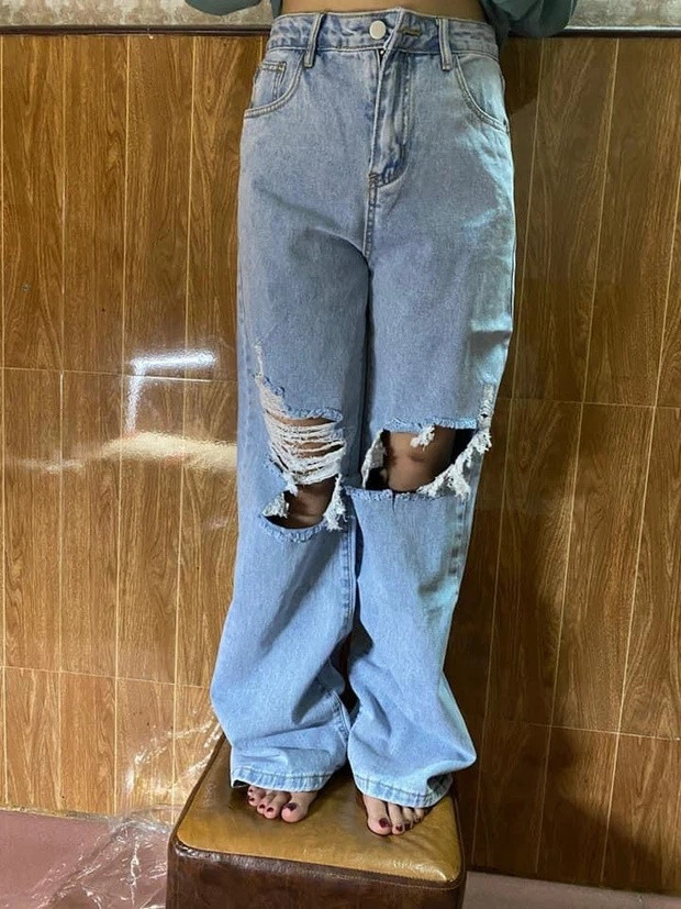 Bi hai mua hang online: 