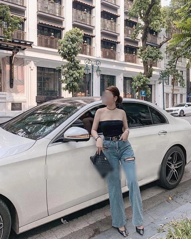 Bi hai mua hang online: 