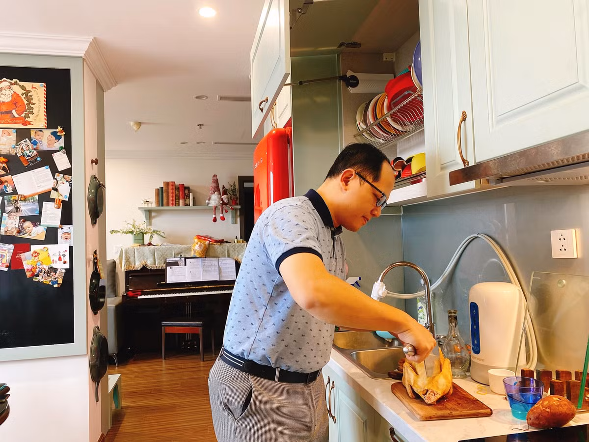 Me man truoc ngoi nha cua nguoi phu nu yeu bep nuc-Hinh-12