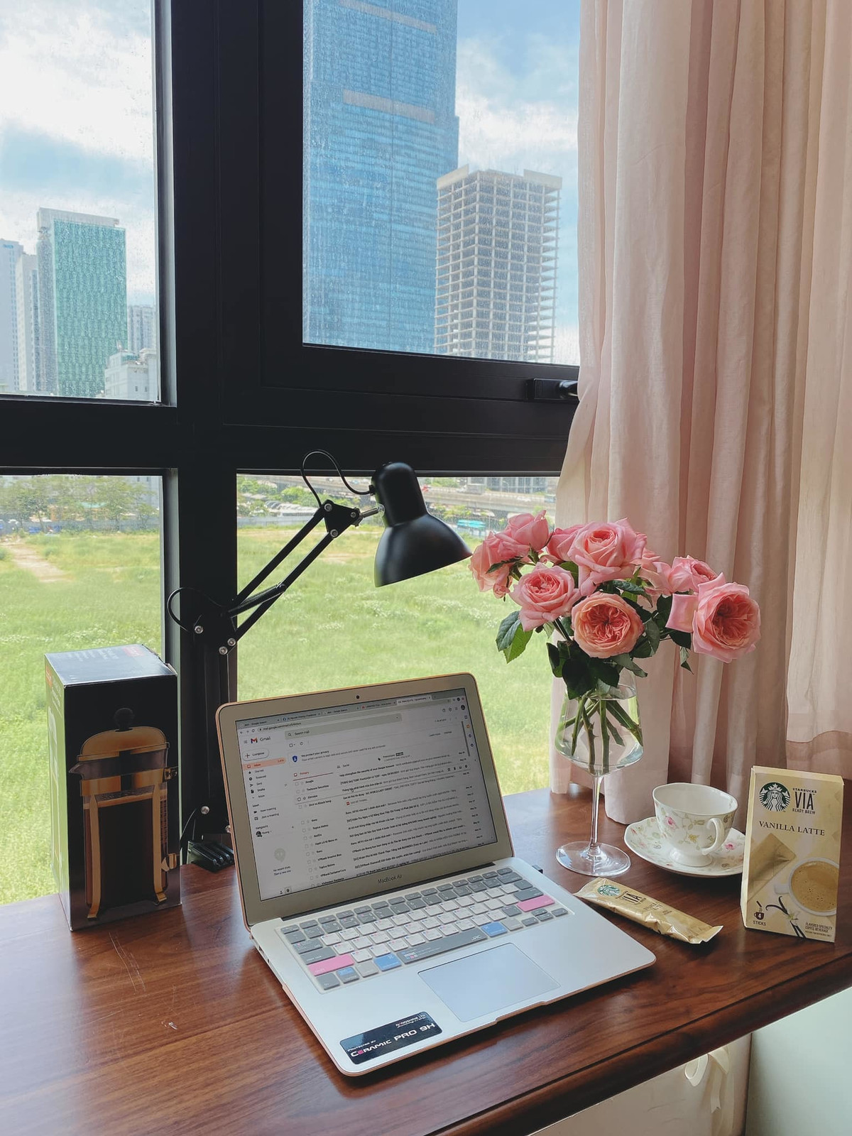 Me man truoc ngoi nha cua nguoi phu nu yeu bep nuc-Hinh-23