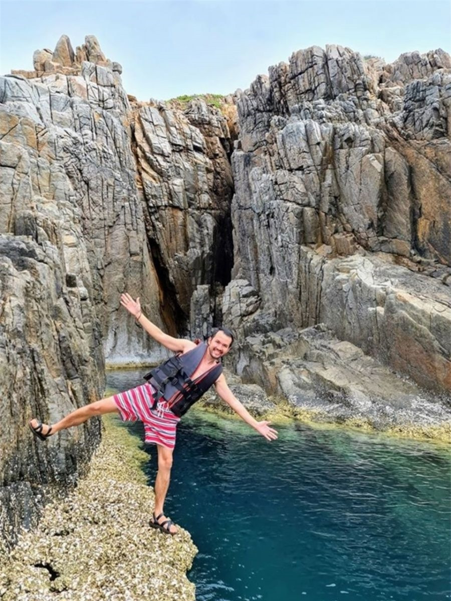 Ngắm "hồ bơi giữa biển" Việt Nam y hệt cảnh Bắc Âu ảnh 3