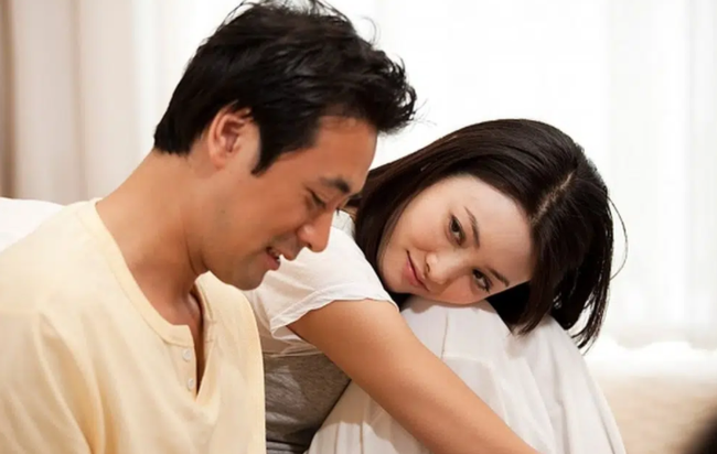 Biet chong song chung voi bo, co vo lam 1 mam com day tham thuy